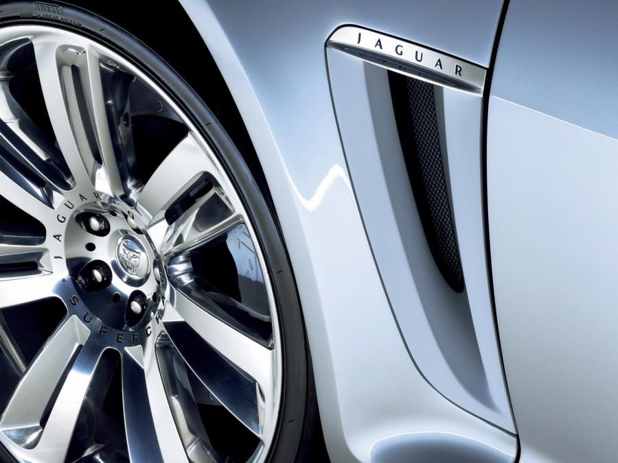  Jaguar C-XF Concept 2007 года  (фото 16 из 110)